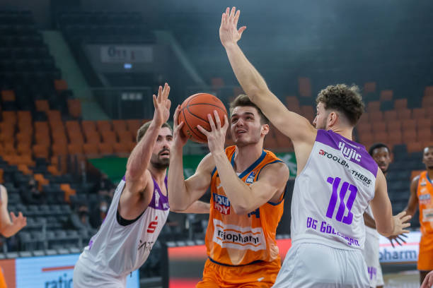 体采访时提 体采访时提